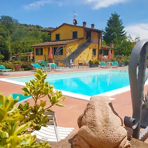 casa-elisa-montaione.it-tuscanyhotel.com/