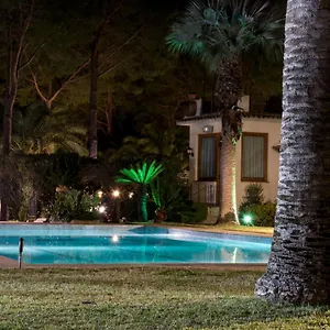 Laura - Antico Borgo Di Sicilia **** Milici